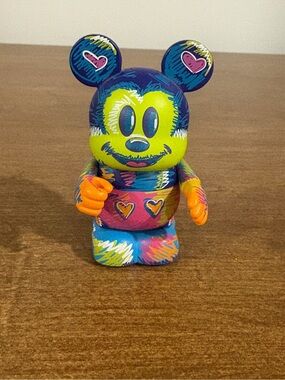 Disney Vinylmation D-Tours Series Chalk Rainbow Hearts Collectible
